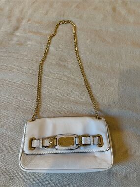 Michael Kors White Leather Shoulder Bag with Gold Chain Strap